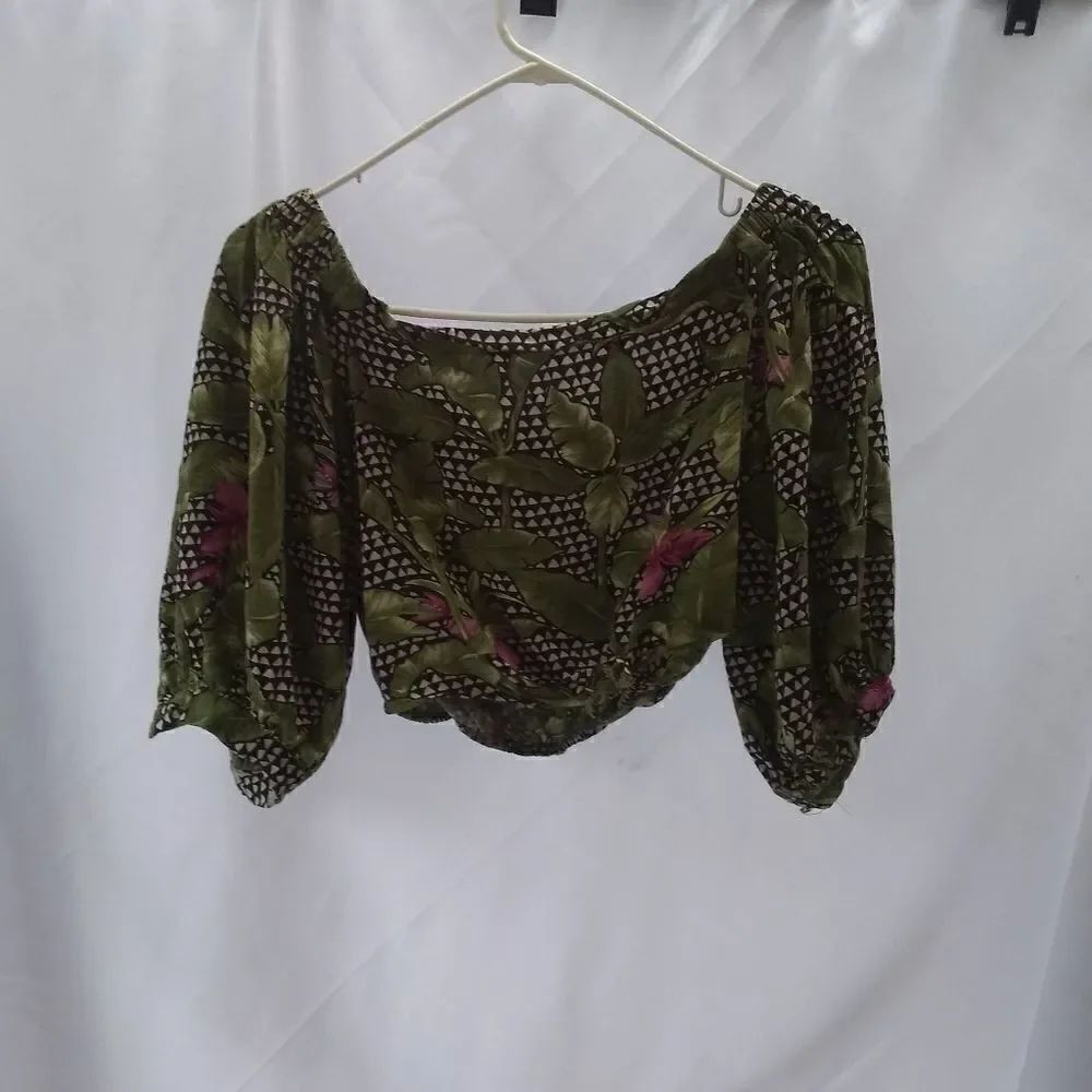 Forever 21 crop top 